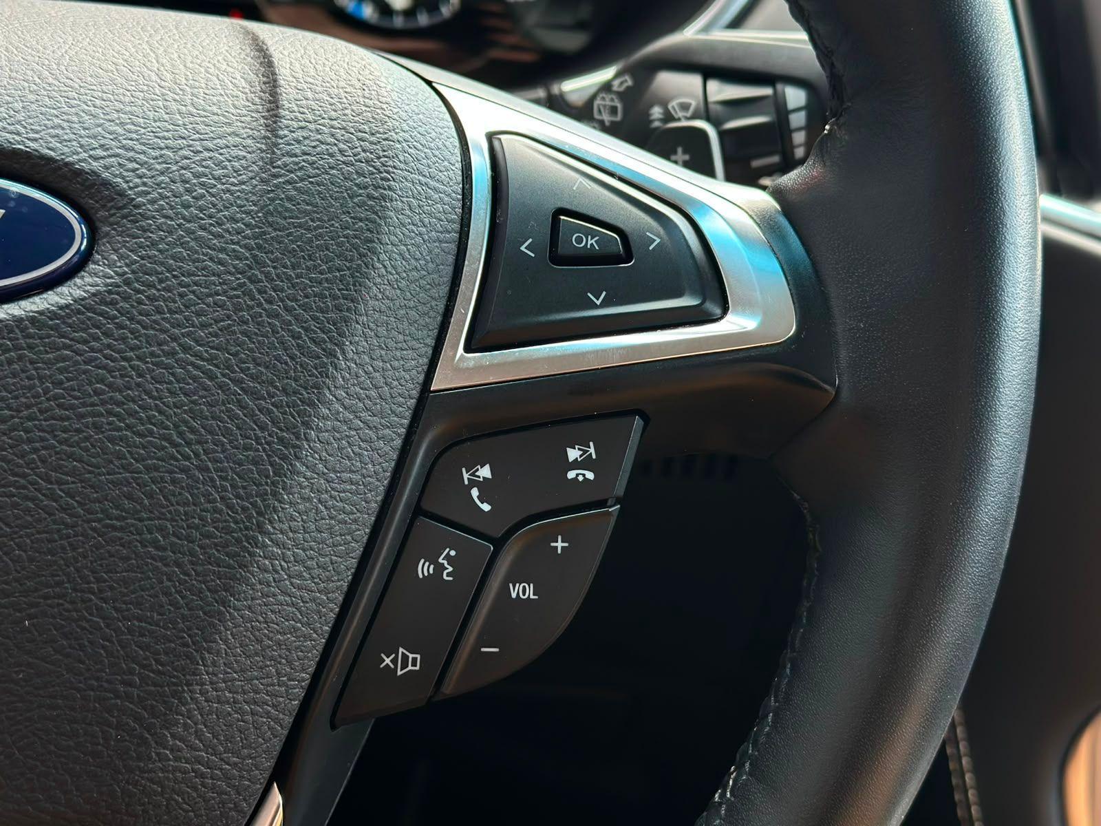 Ford Edge 2.0EB VIGNALE 4x4 B&O#ACC#CAM#1HD#SITZKLIMA