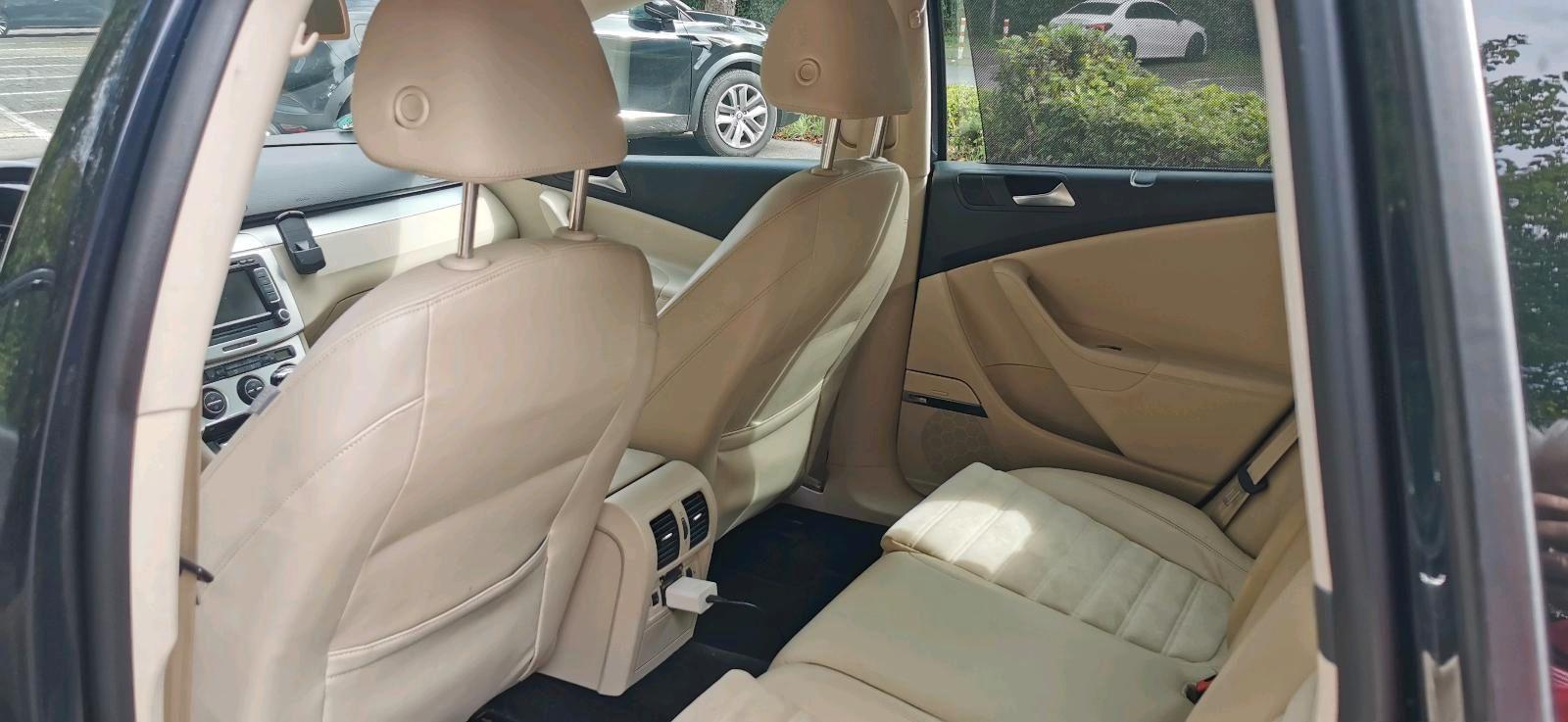 Volkswagen Passat 2009 — photo 10