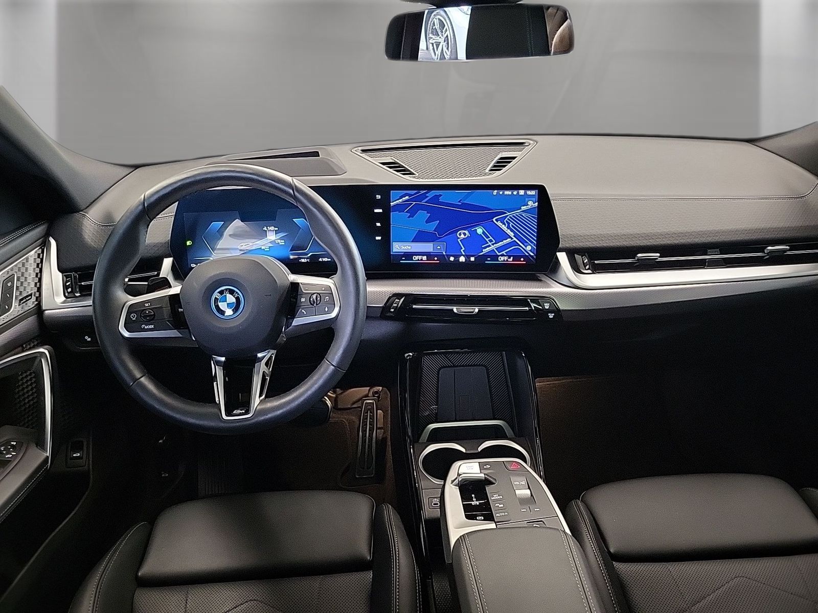BMW iX2 - Bild 12