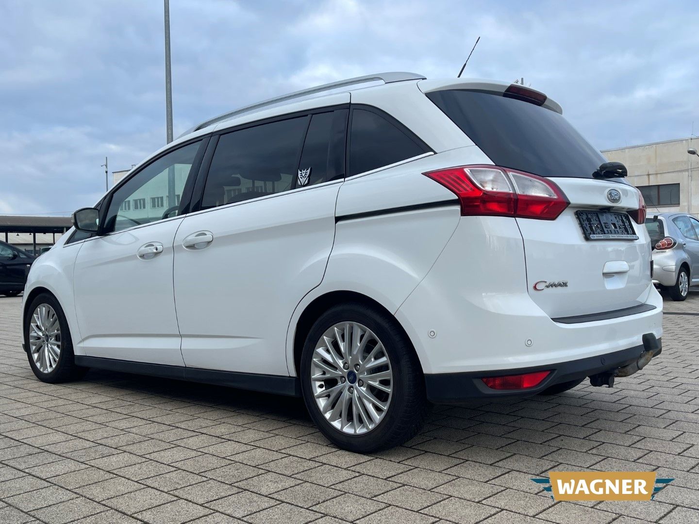 Fahrzeugabbildung Ford Grand C-Max Titanium 7-Sitzer Automatik