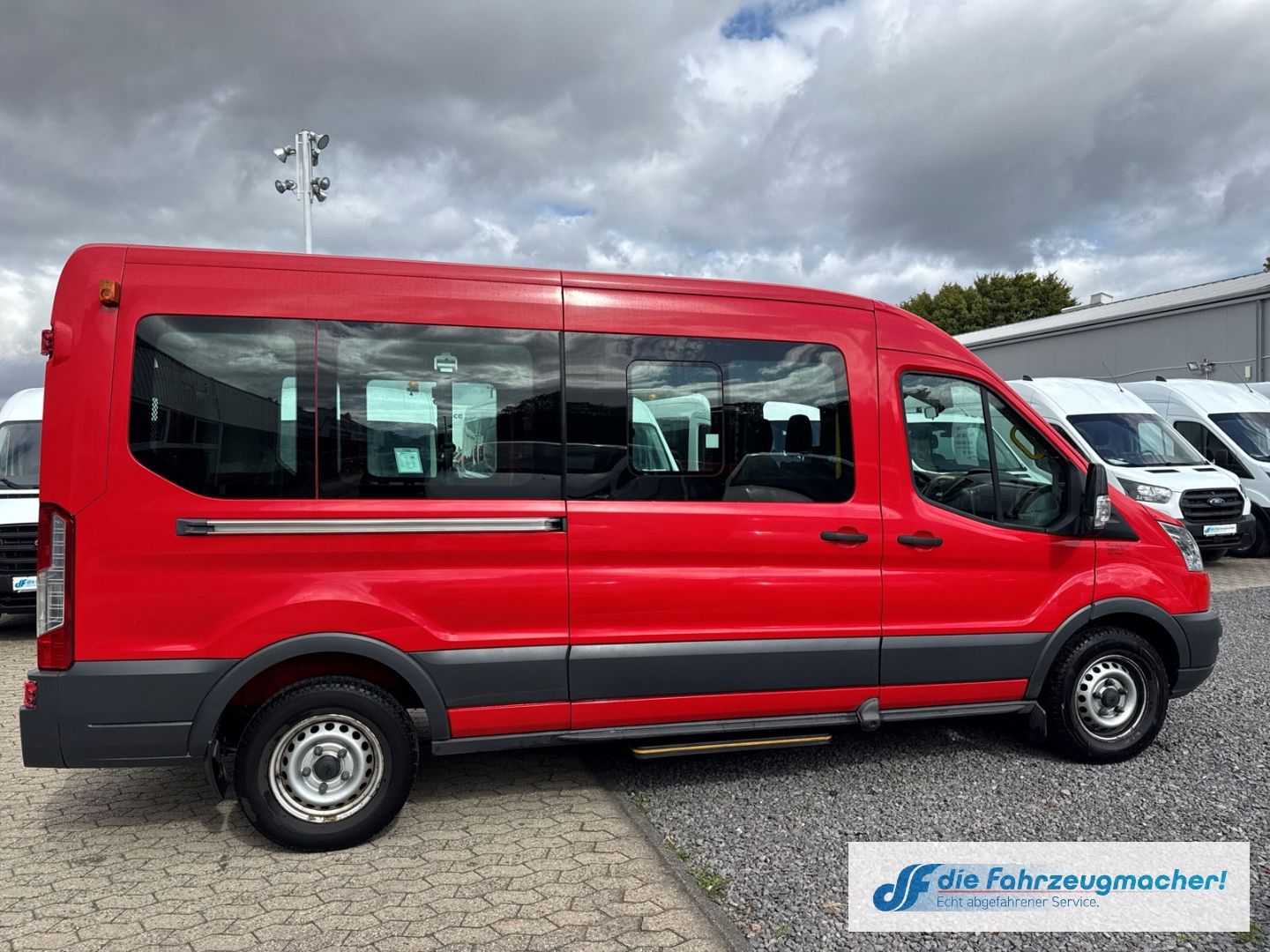 Fahrzeugabbildung Ford Transit Kombi 350 L3 2.2 TDCi DPF *7133 *KLIMA *