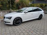 Skoda Superb 2.0 TDI SCR 140kW DSG 4x4 Style Combi... - Skoda Superb: 140