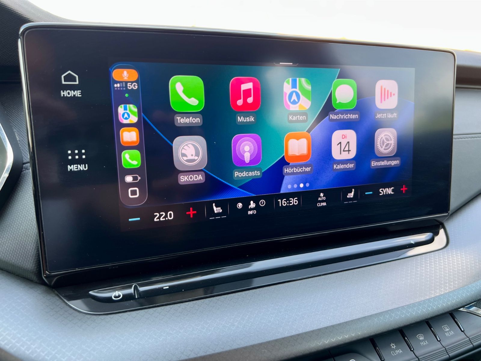 SKODA Octavia Combi Ambition AHK AAC SHZ NAVI CARPLAY