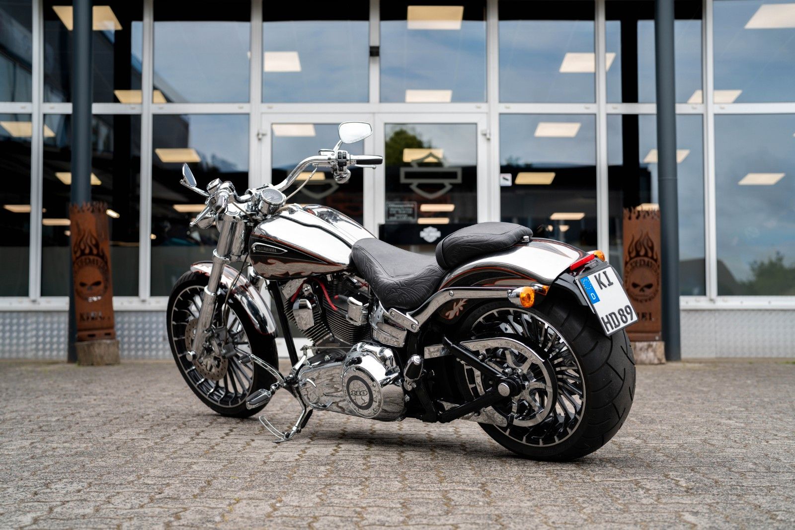 Fahrzeugabbildung Harley-Davidson FXSBSE CVO Breakout 110 cui - Twin Cam - Jekill