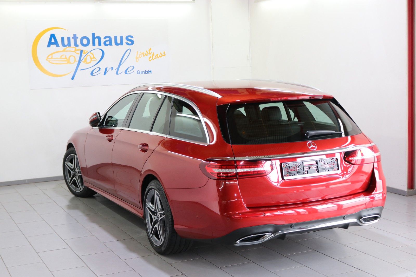 Mercedes-Benz E 400 D T 4M AMG-LINE"DISTR+"360"AHK"R-VIDEO"HUP foto 3