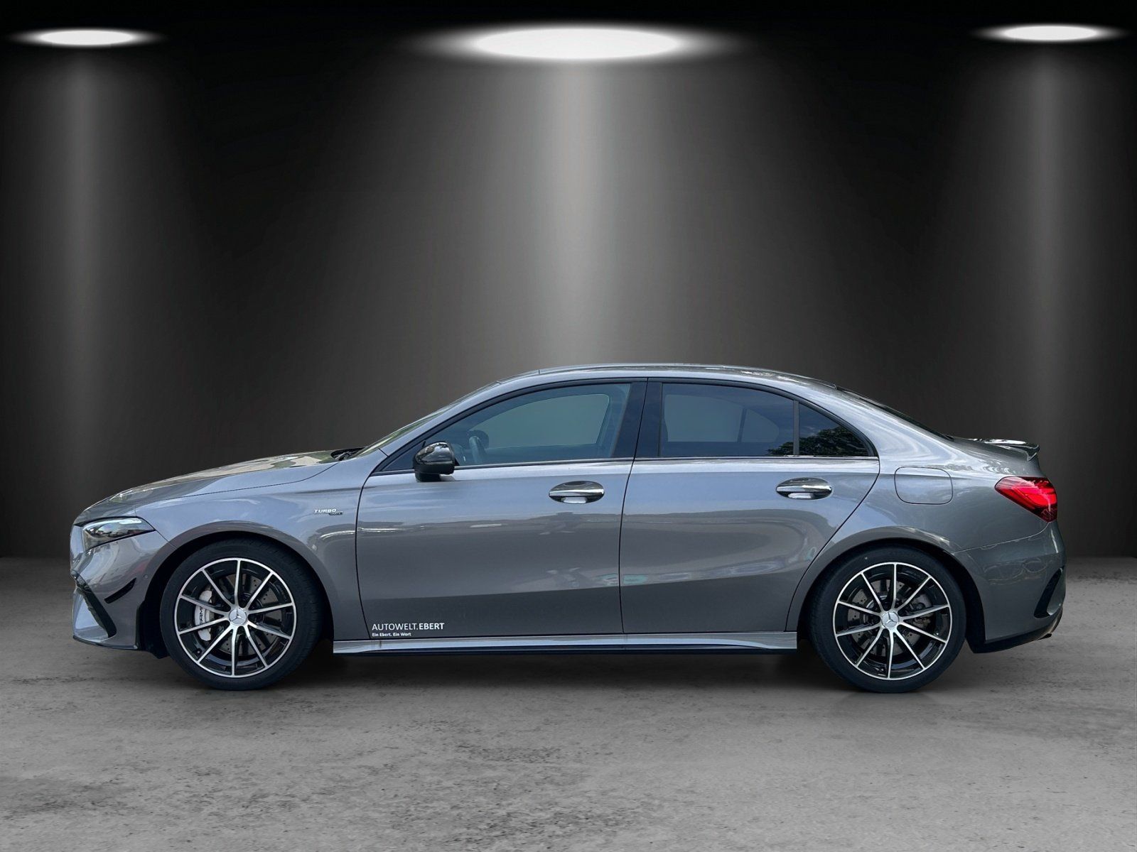 Fahrzeugabbildung Mercedes-Benz Mercedes-AMG A 35 4M Limousine+PSD+Keyless-GO