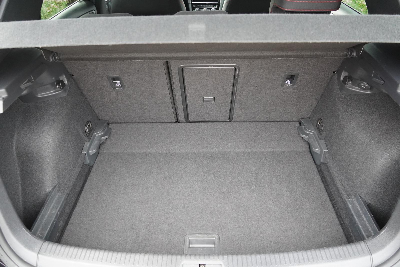 Volkswagen Golf VII 2.0 GTI Performance DSG LED Navi ACC