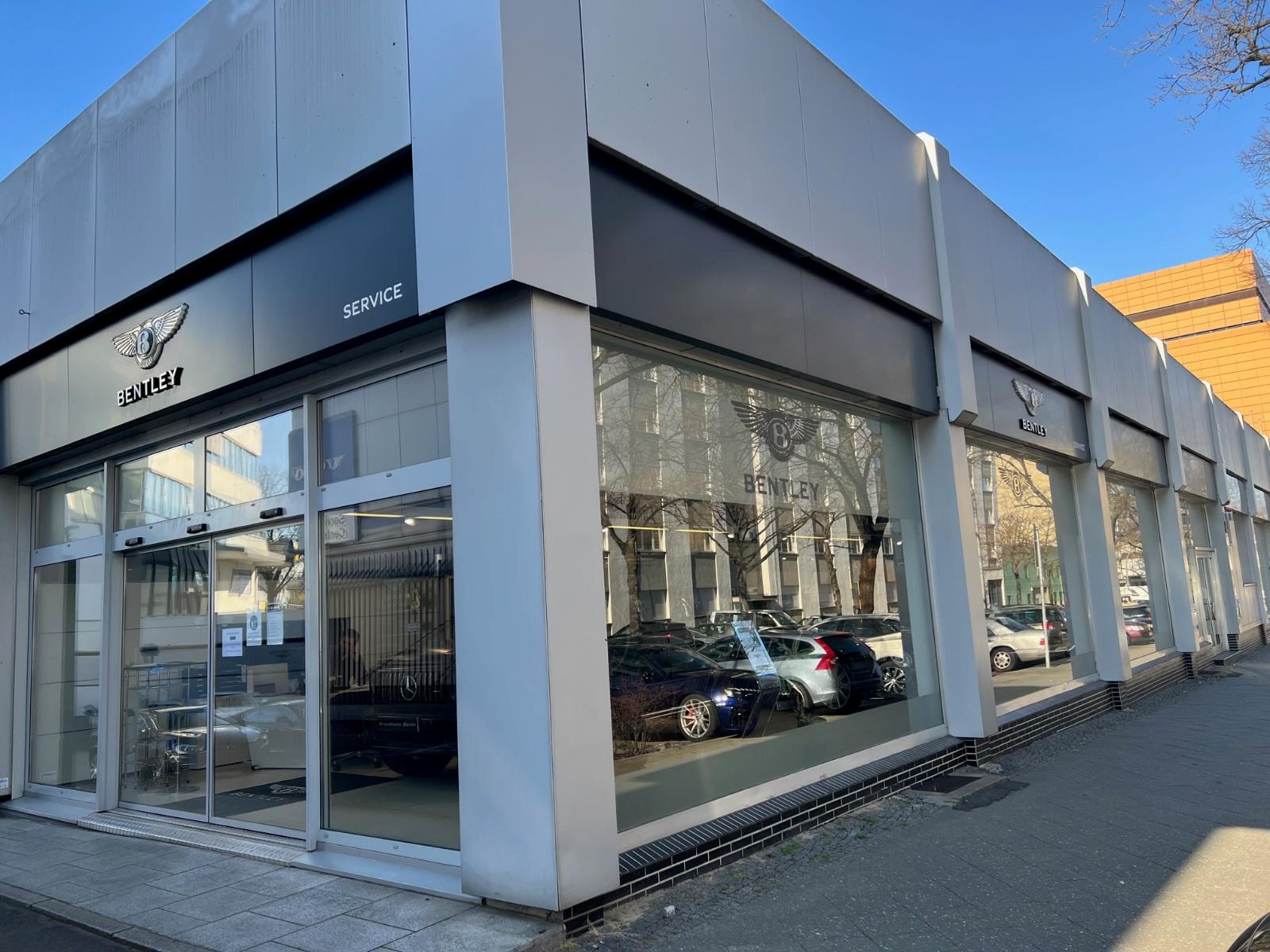 showroom-image-bottom