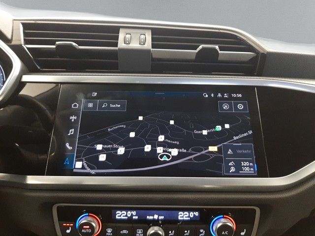 Fahrzeugabbildung Audi Q3 45TFSIe AHK Navi StdHz eleHeck Sportsitze 18"
