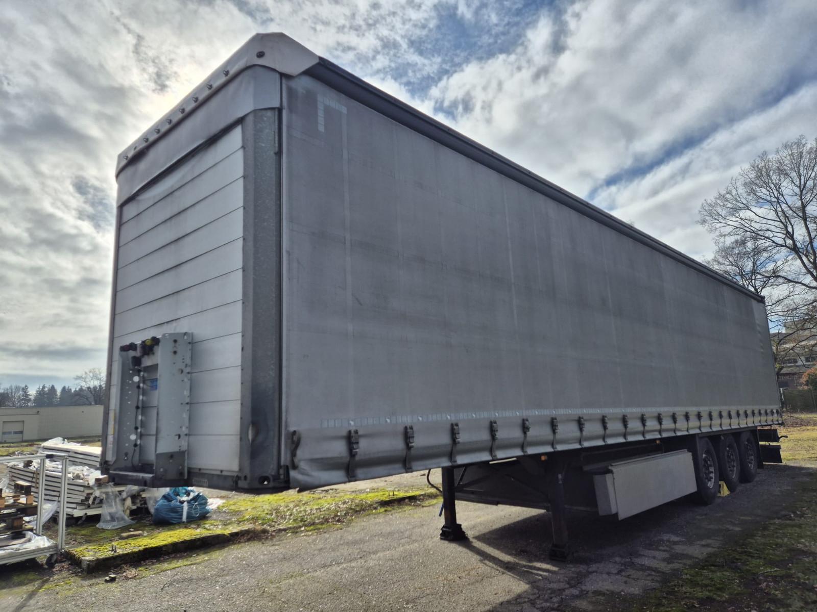 Schmitz Cargobull SCB Edscha/ Gardine Lift Palettenkasten German