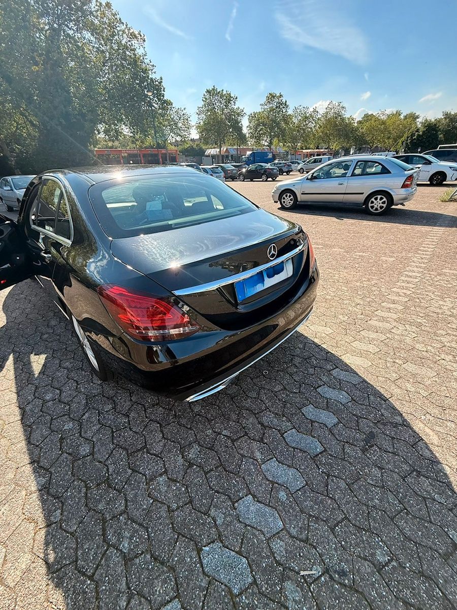 MERCEDES-BENZ C 180 AuGepflegter Mercedes-Benz C180 (Bautom. -