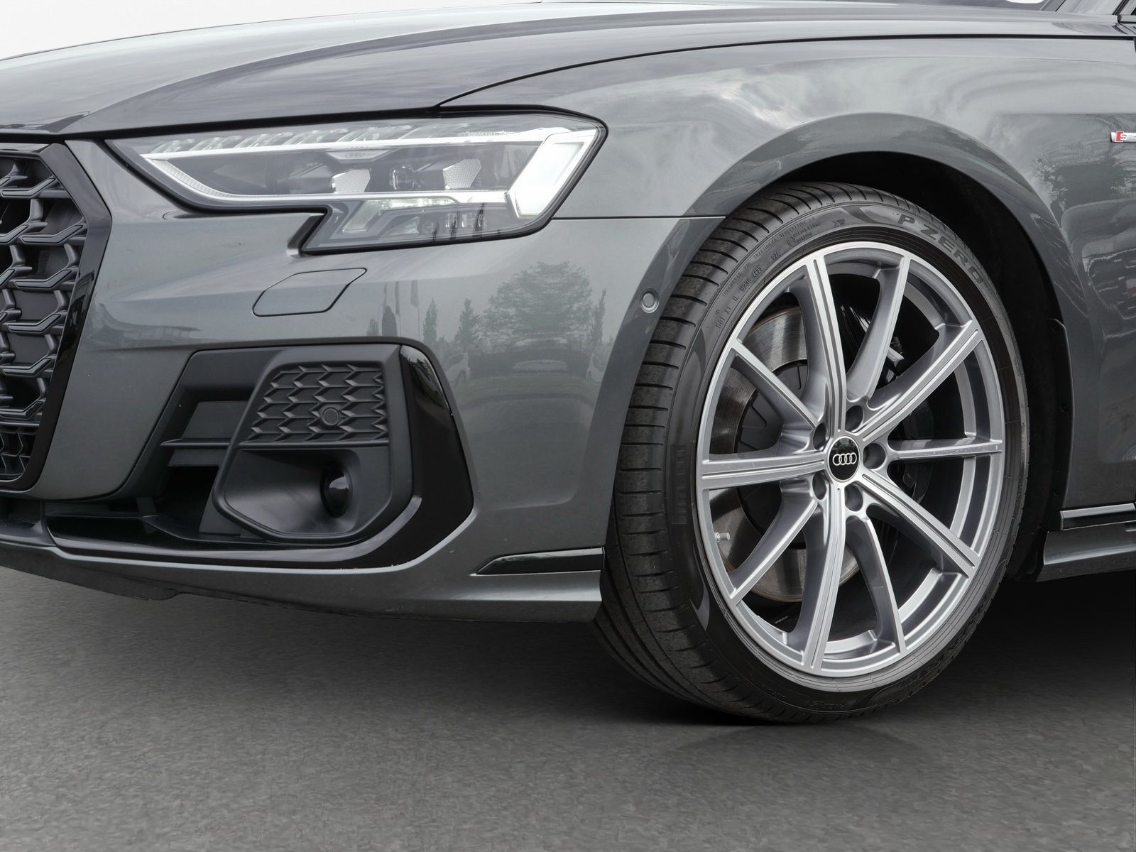 Audi A8 - Bild 14
