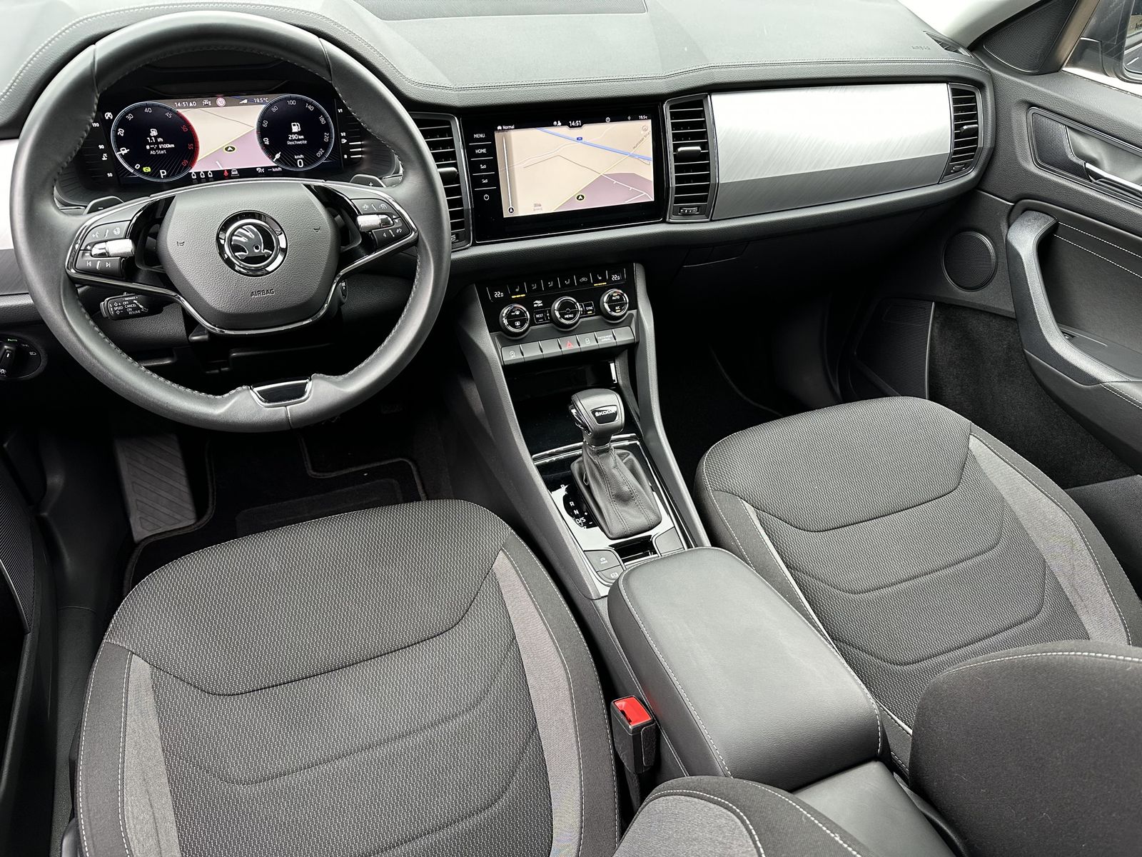 Fahrzeugabbildung SKODA Kodiaq 2.0 TDI DSG Ambition NAV+LED+ACC+KAMERA