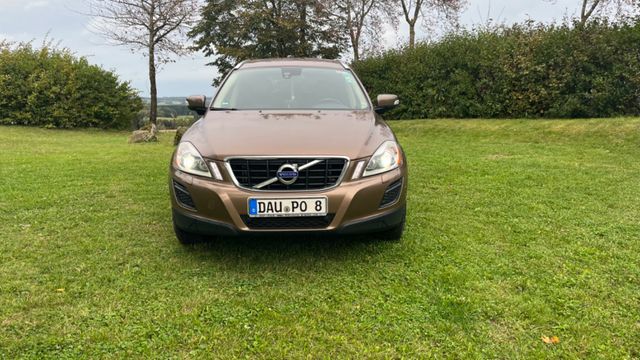 Volvo XC60 D5 AWD Geartronic Momentum Momentum