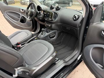 Smart ForTwo 2018 — фото 17
