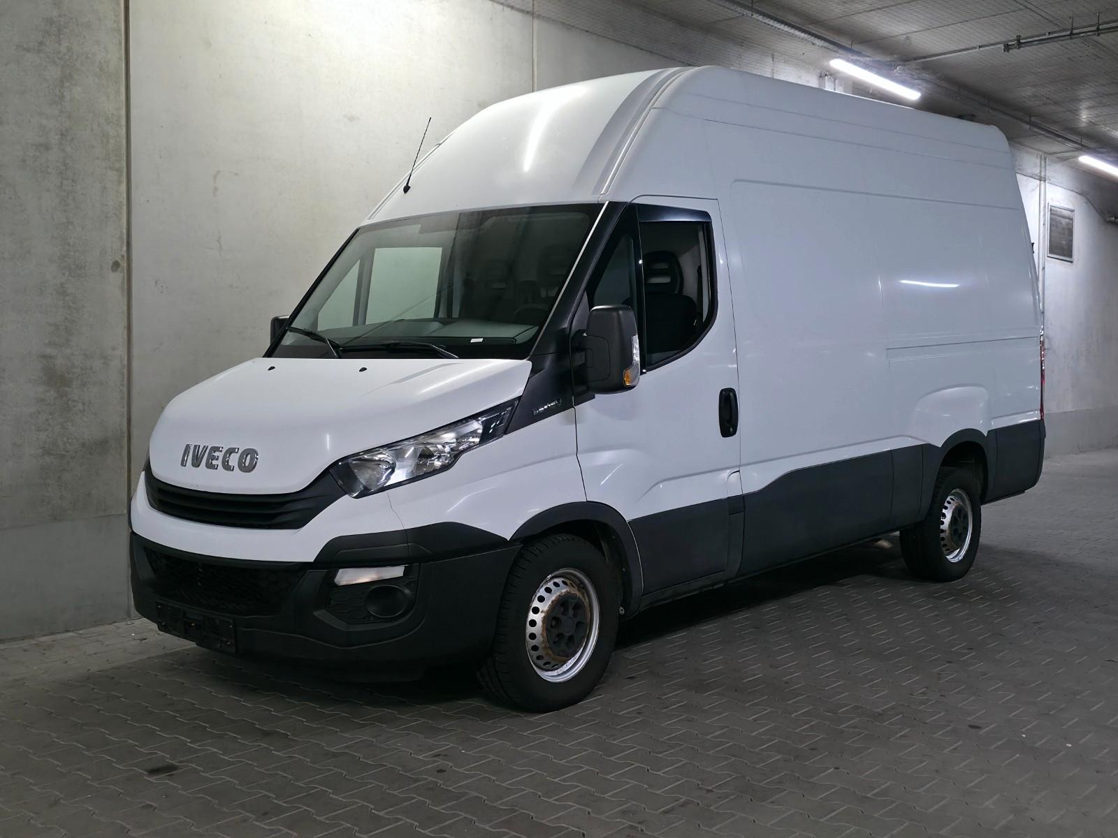 Iveco Daily Kasten 3.0 35S RS 3520L L2H3