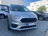 Ford Tourneo Courier Titanium PTS SHZ - silberne Ford Tourneo Courier