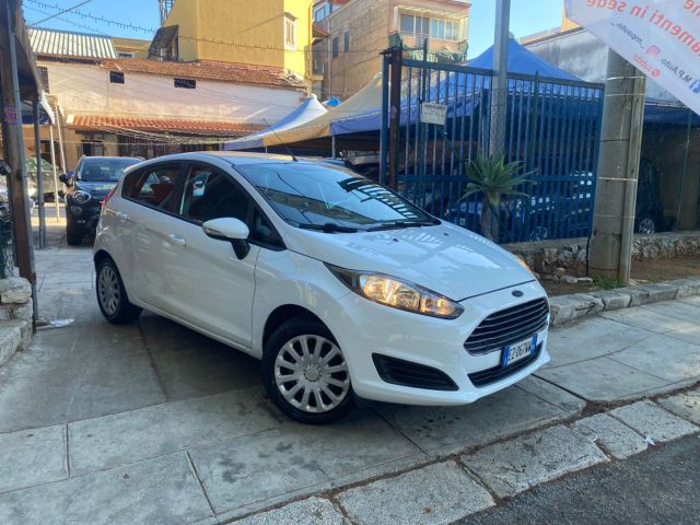 Ford Fiesta 1.0 80CV 5 porte Black & White Editi