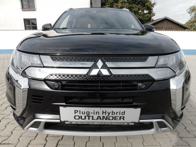 Mitsubishi Outlander PHEV Top 4WD+AHK,1.Hd.Mits. S-Heftg.,