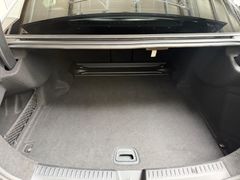 MERCEDES-BENZ E 220d/AMG-LINE/DISTR+/360GRAD/MBUX/J.STERNE