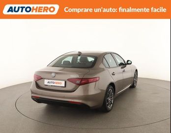 Alfa-Romeo Giulia - 5