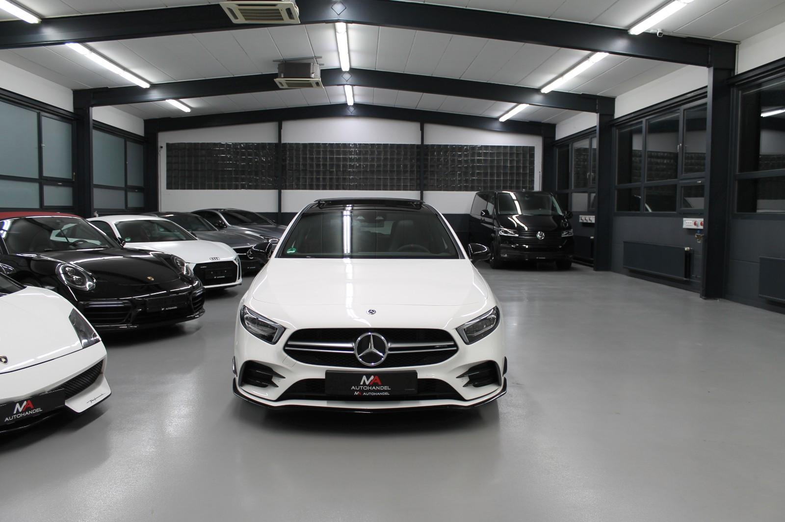 Mercedes-Benz A 35 AMG Aerodynamik Pano Burmester LED J-Sterne
