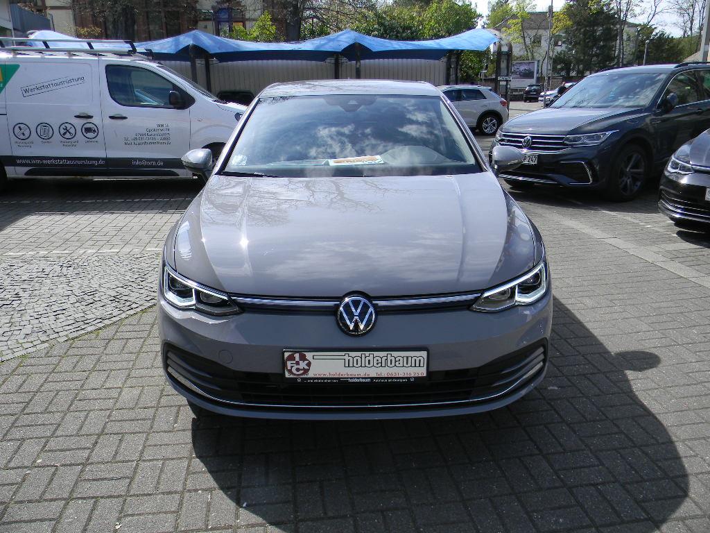Volkswagen Golf VIII Lim. Style 1,5 eTSI DSG Kamera, миниатюра 3