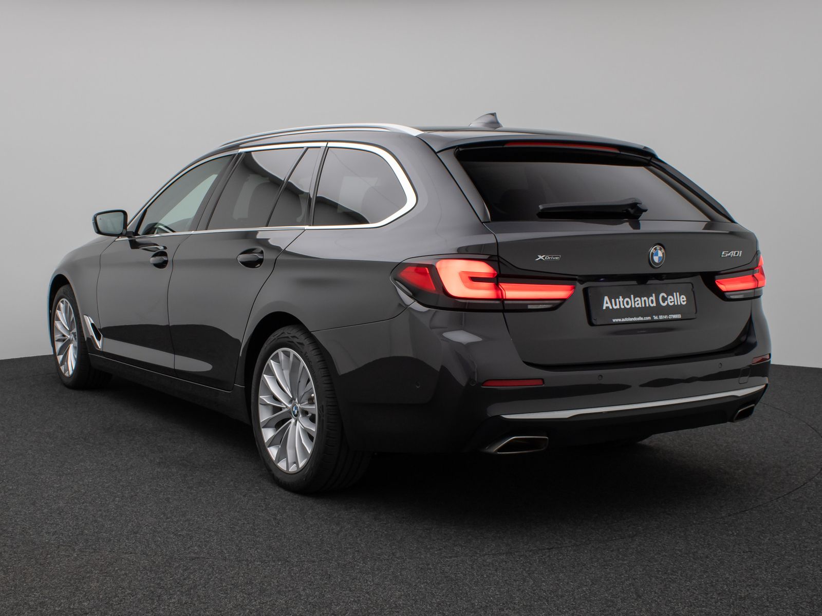 Fahrzeugabbildung BMW 540i xD LuxuryLine Panorama Laser Kamera SoftCL
