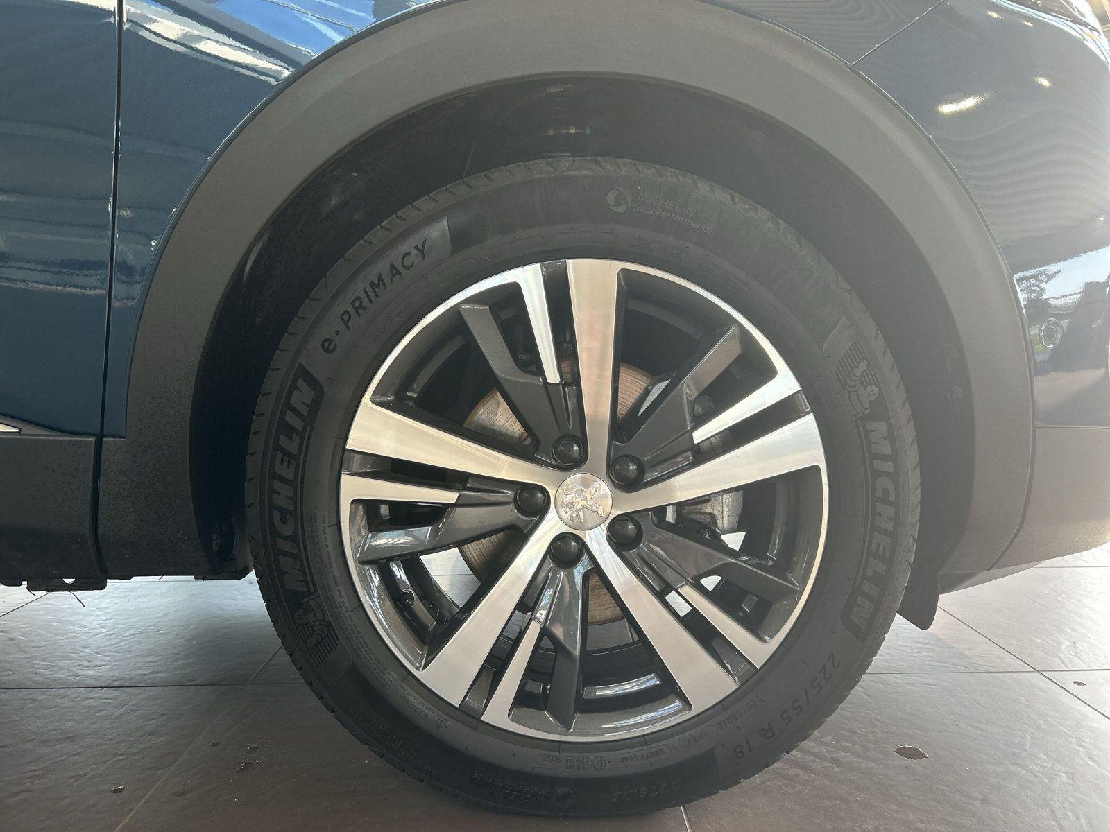Peugeot 3008 Allure PureTech 130 NAVI/- 1 Jahr Garantie