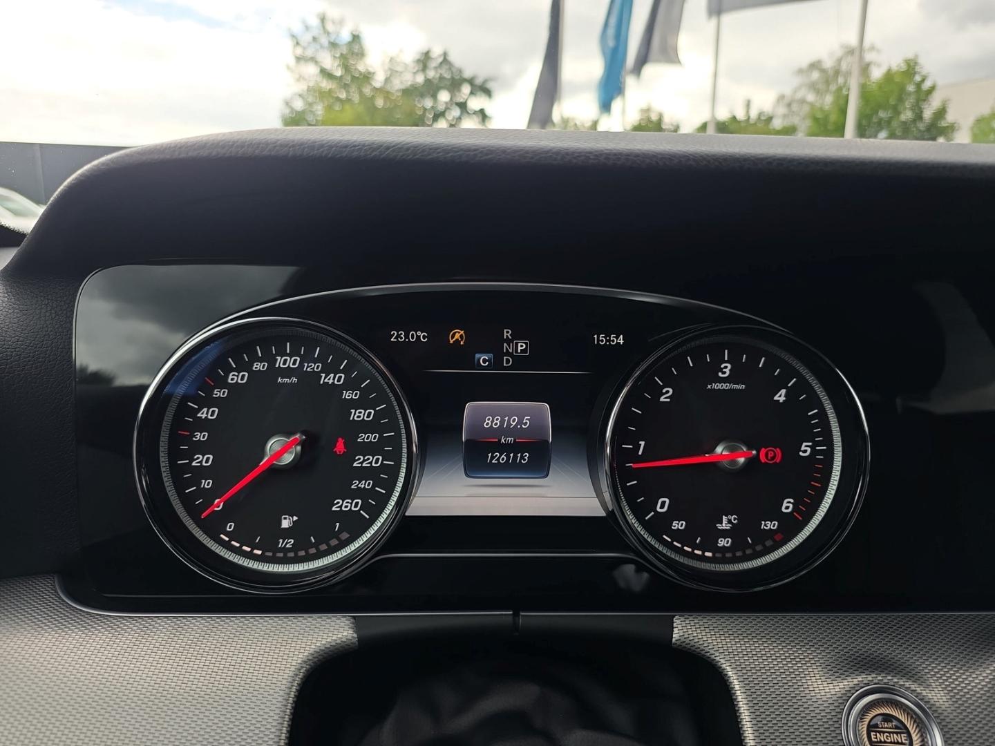 Mercedes-Benz E 220 d T Avantgarde Multibeam Navi Kamera Park