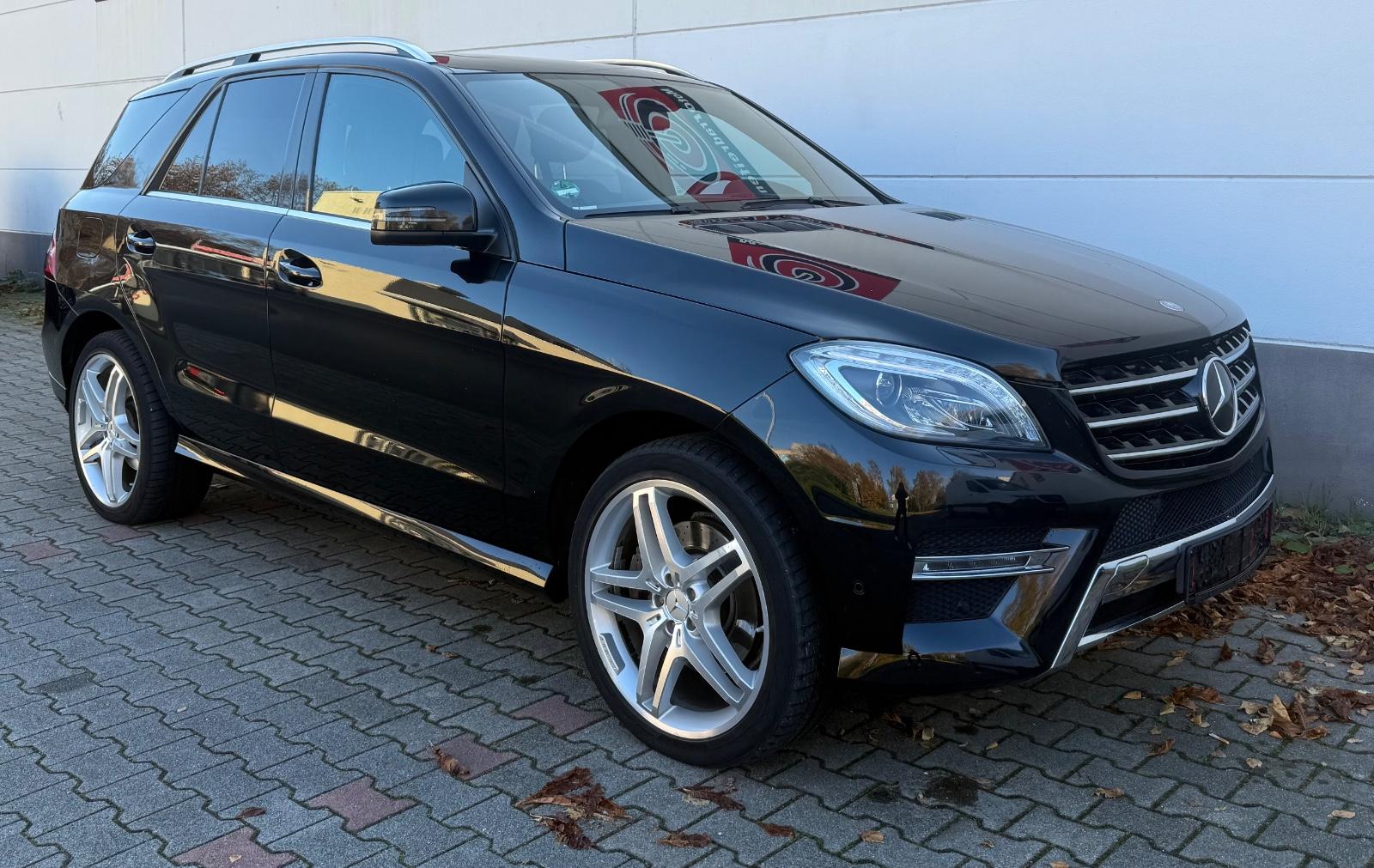 Mercedes-Benz ML 350 CDI BlueTec/Voll../Luft./21"/AMG-Line