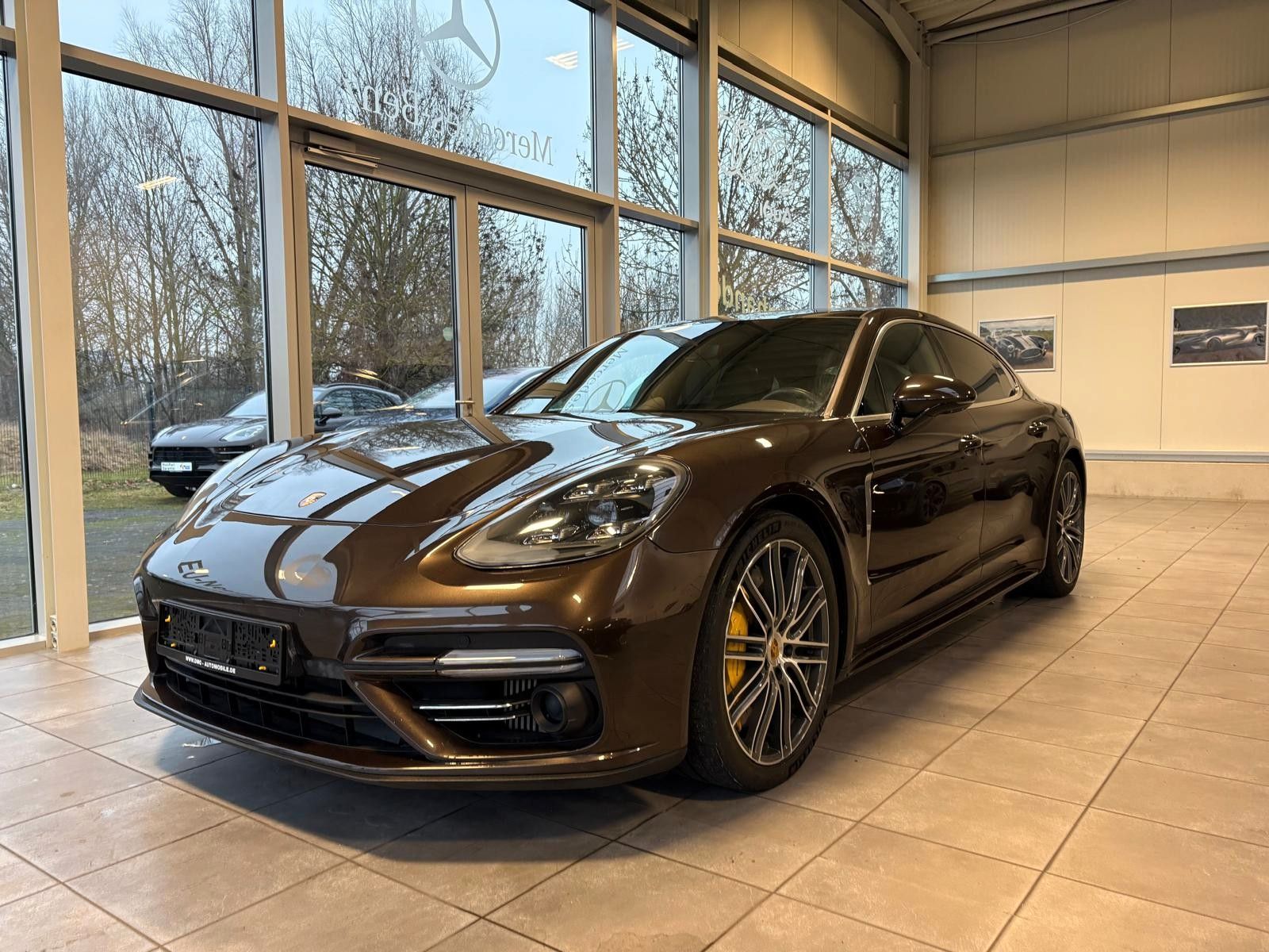 Fahrzeugabbildung Porsche Panamera Turbo S E-Hybrid Executive