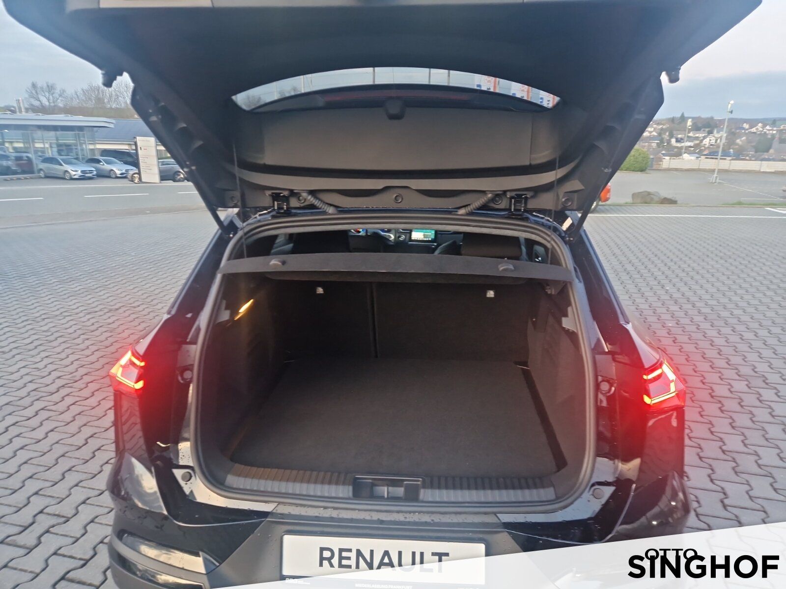 Fahrzeugabbildung Renault Symbioz Esprit Alpine Mild Hybrid 140