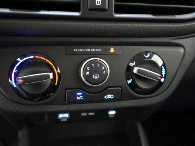 i10 FACELIFT TREND+NAVI+RÜCKFAHRKAMERA+SITZ-/LEN
