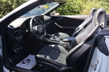 Audi S5 - 11
