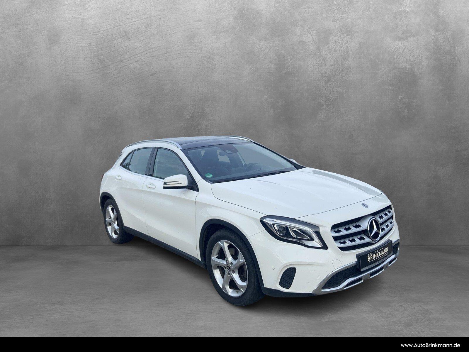 Mercedes-Benz GLA 220 4MATIC Sport Utility Vehicle Urban/Navi