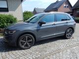 Volkswagen Tiguan 1.5 TSI OPF ACTIVE Sondermodell life  - Volkswagen Tiguan: Sondermodell