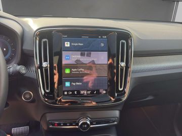 Volvo XC40 B3 Ultra Black Edition