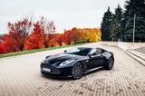 Aston Martin DB12 - schwarze Aston Martin DB12