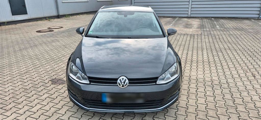 Image of Volkswagen Golf