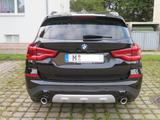 BMW X3 xDrive20d xLine AT xLine BMW Scheckheft - BMW X3: At