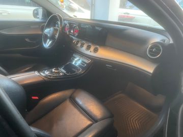 Mercedes E 200 - 9