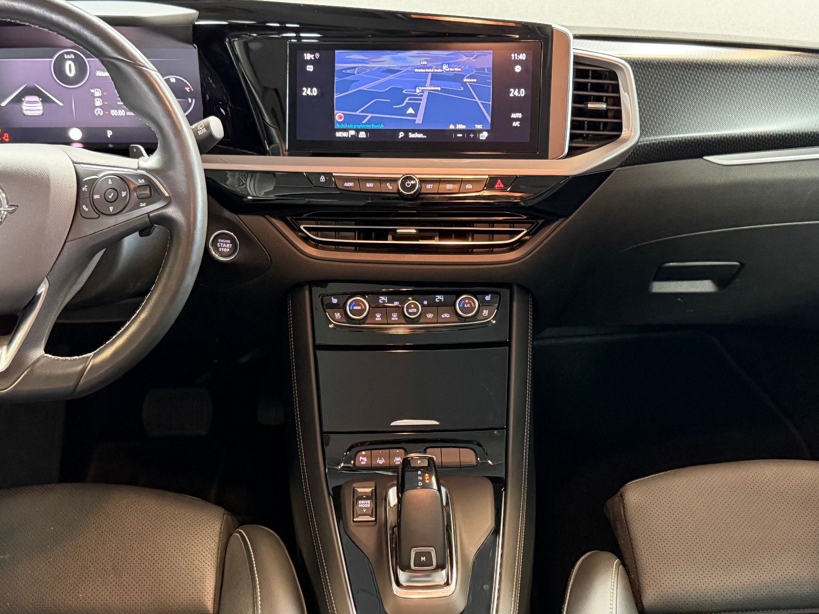 Fahrzeugabbildung Opel Grandland Ultimate/LEDER/KAMERA/ASSISTANC/LED/DI