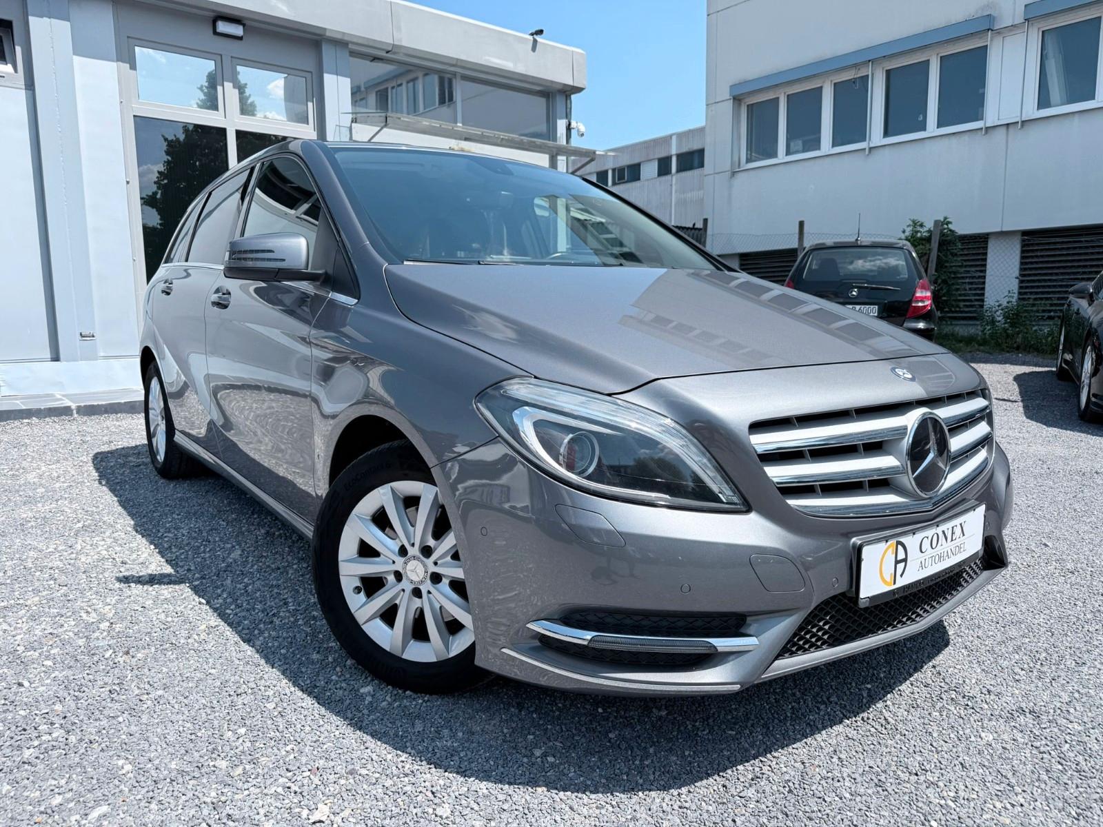 Mercedes-Benz B 220 4Matic NAVI|XENON|KAMERA|PDC|STANDHEIZ|AHK