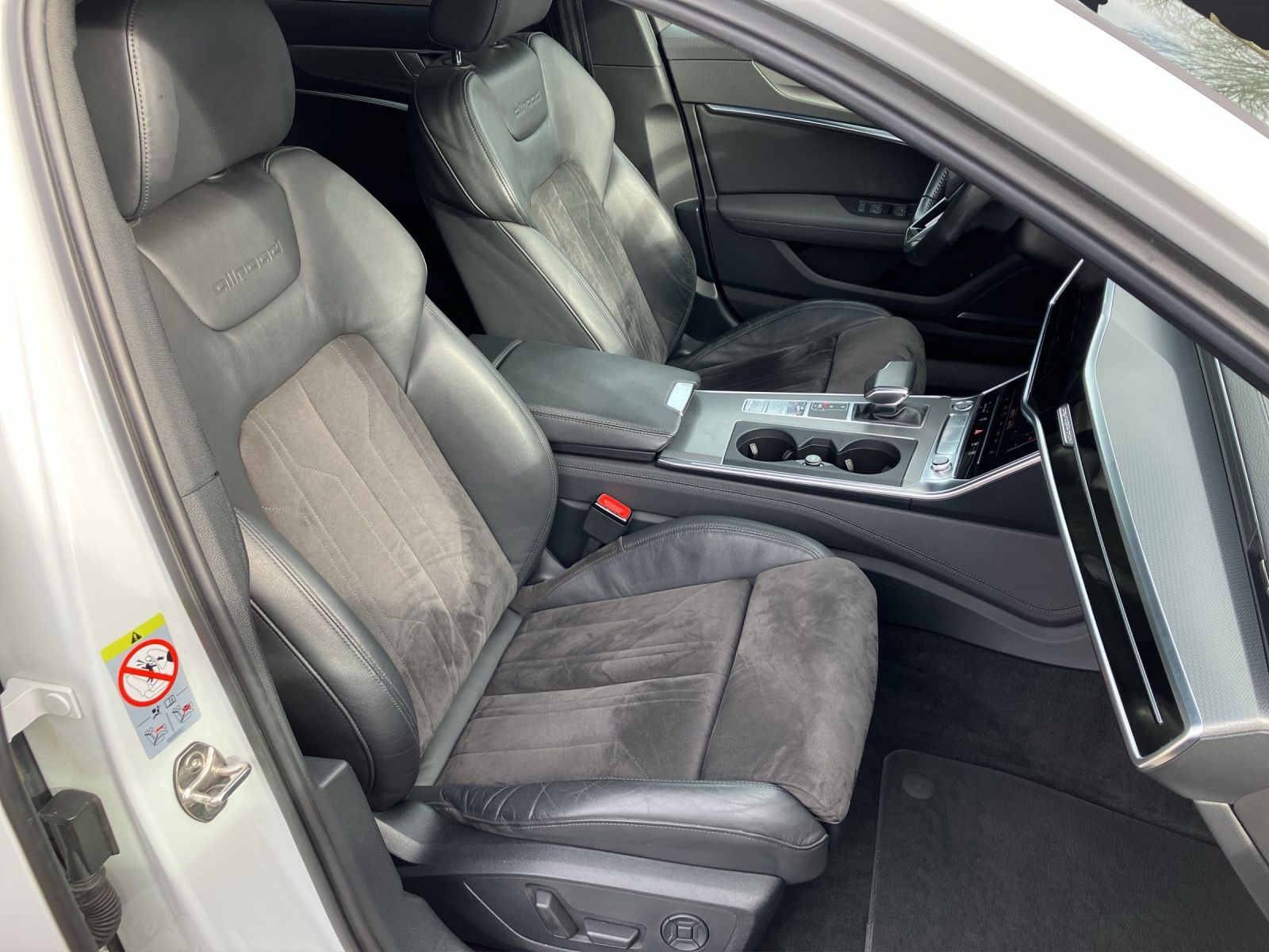 Fahrzeugabbildung Audi A6 Allroad 50 TDI Matrix Pano ACC B&O Navi DAB H