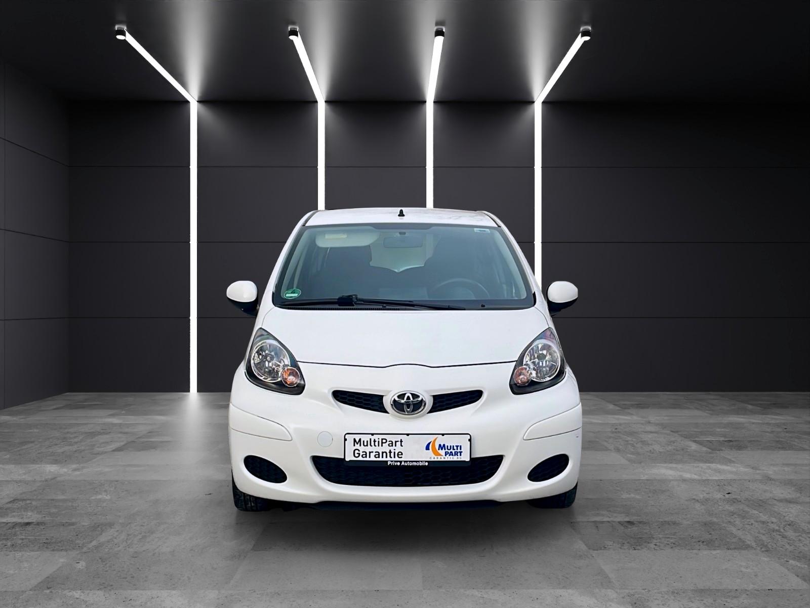 Toyota AYGO Cool Touch~Navi~Standheizung~4-Türer~Alu