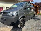 Volkswagen T5 Kombi - Volkswagen T5 Kombi: mit Anhängerkupplung