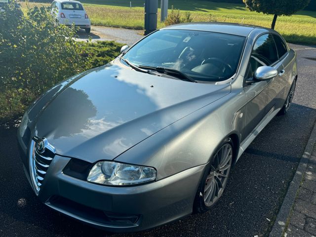 ALFA ROMEO GT 3.2 V6 24V Distinctive disegno BERTONE