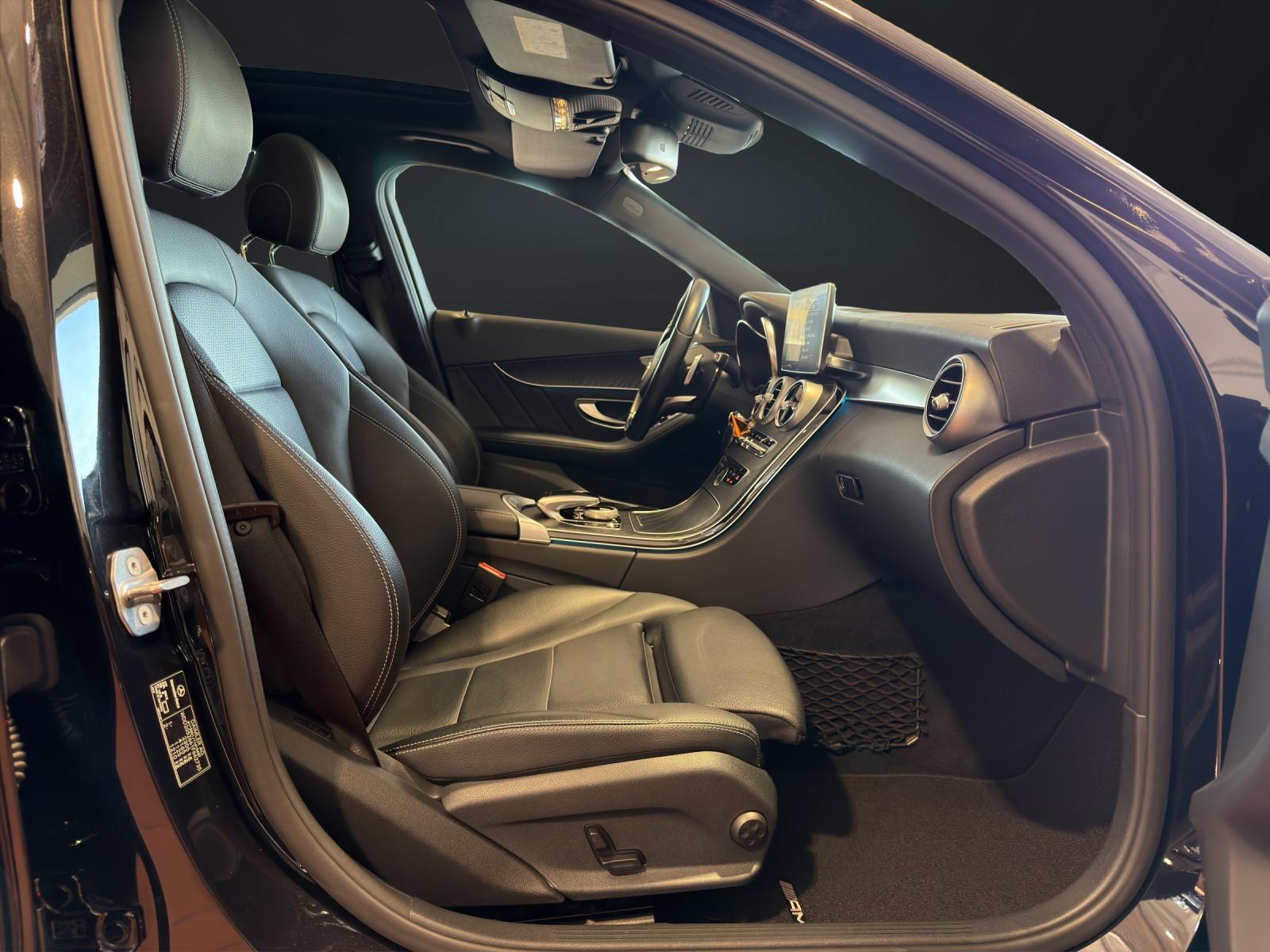 Mercedes-Benz C 400 4Matic T | AMG-Line | Pano | Comand