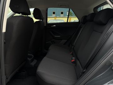 Volkswagen T-Roc - 9